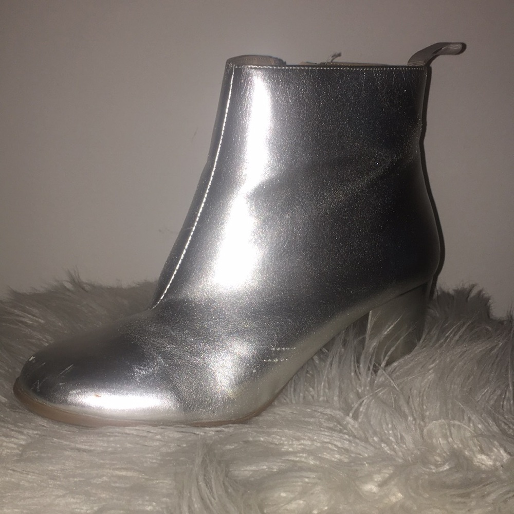 Metallic Silver Ankle Boot.